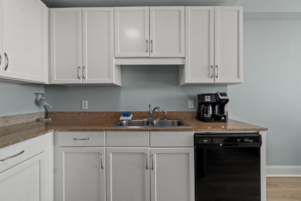 Living Right At Laketown Wharf #1016 By Nautical Properties Panama City Beach Kültér fotó