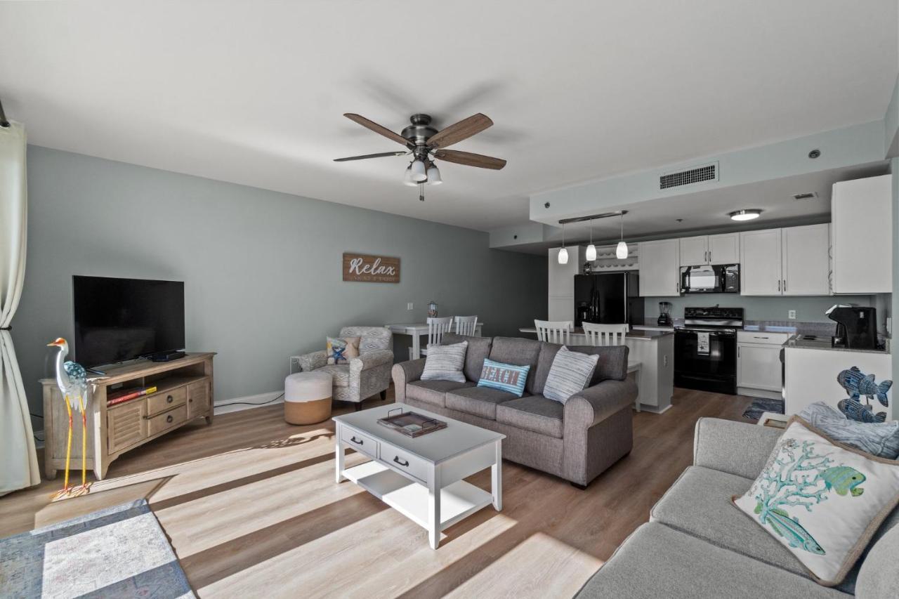 Living Right At Laketown Wharf #1016 By Nautical Properties Panama City Beach Kültér fotó